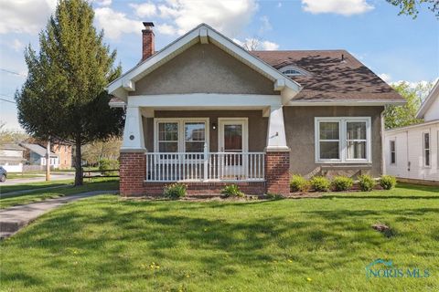 Tiny photo for 326 E Dudley Street, Maumee, OH 43537 (MLS # 6136631)