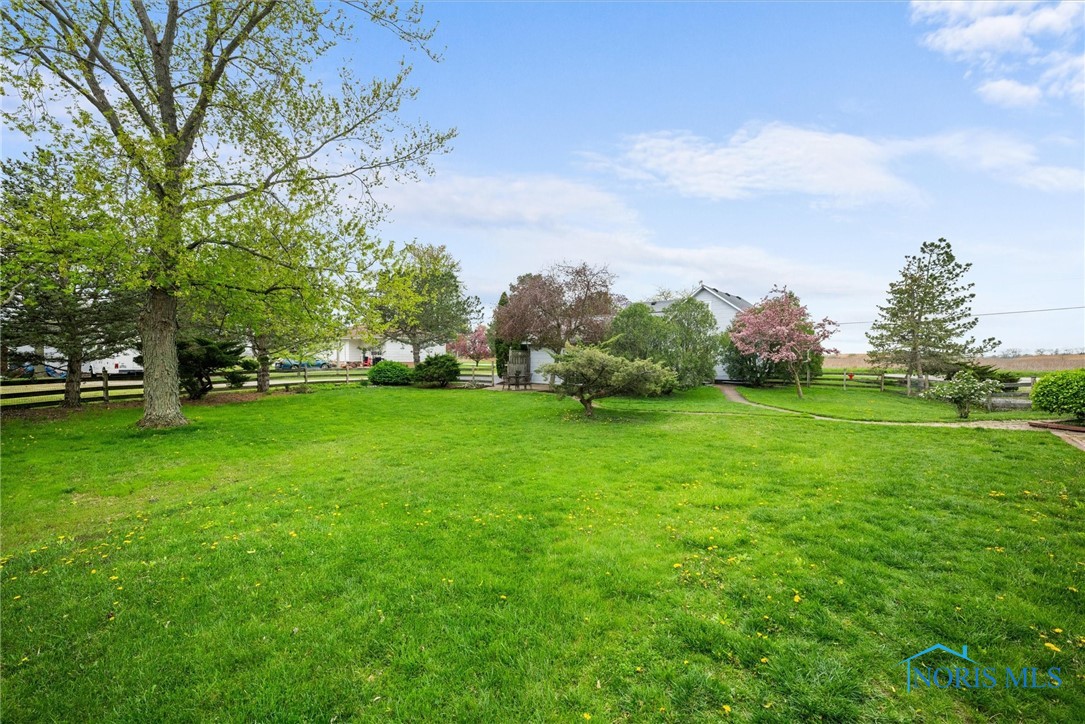 5821 N Benton Carroll Road, Oak Harbor, Ohio image 33