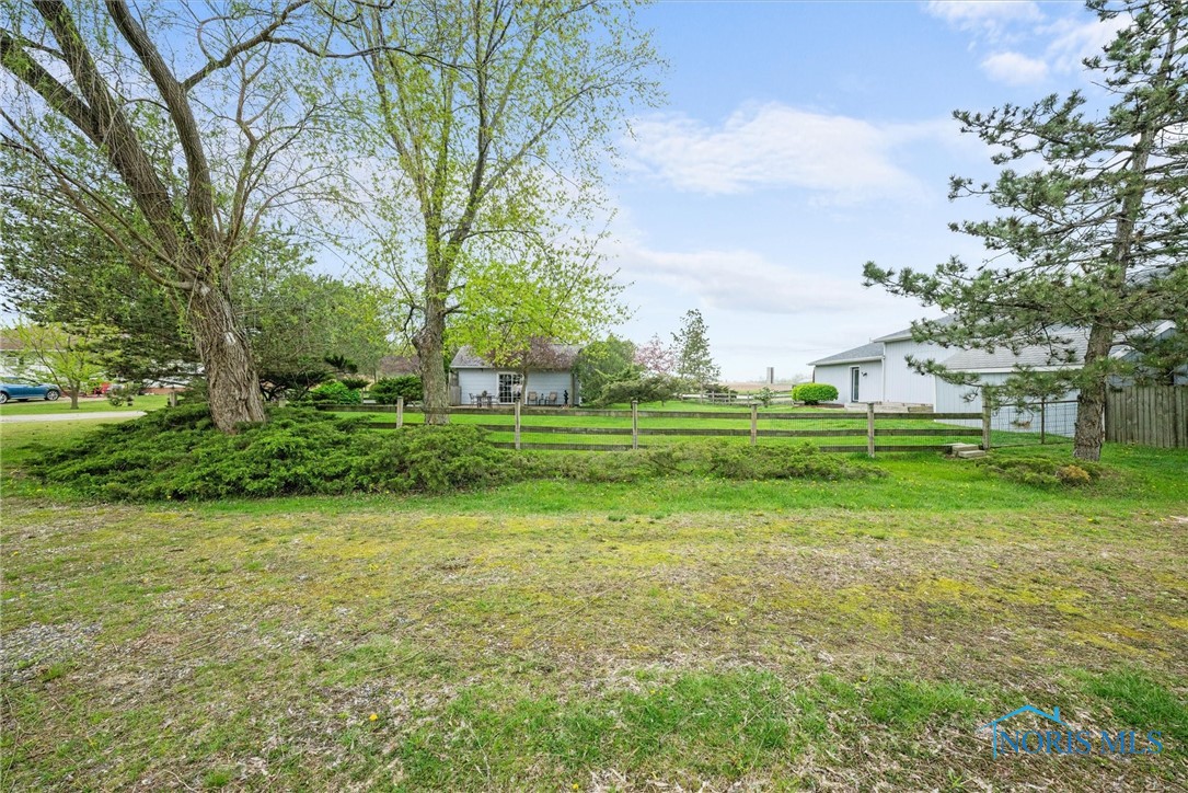 5821 N Benton Carroll Road, Oak Harbor, Ohio image 40