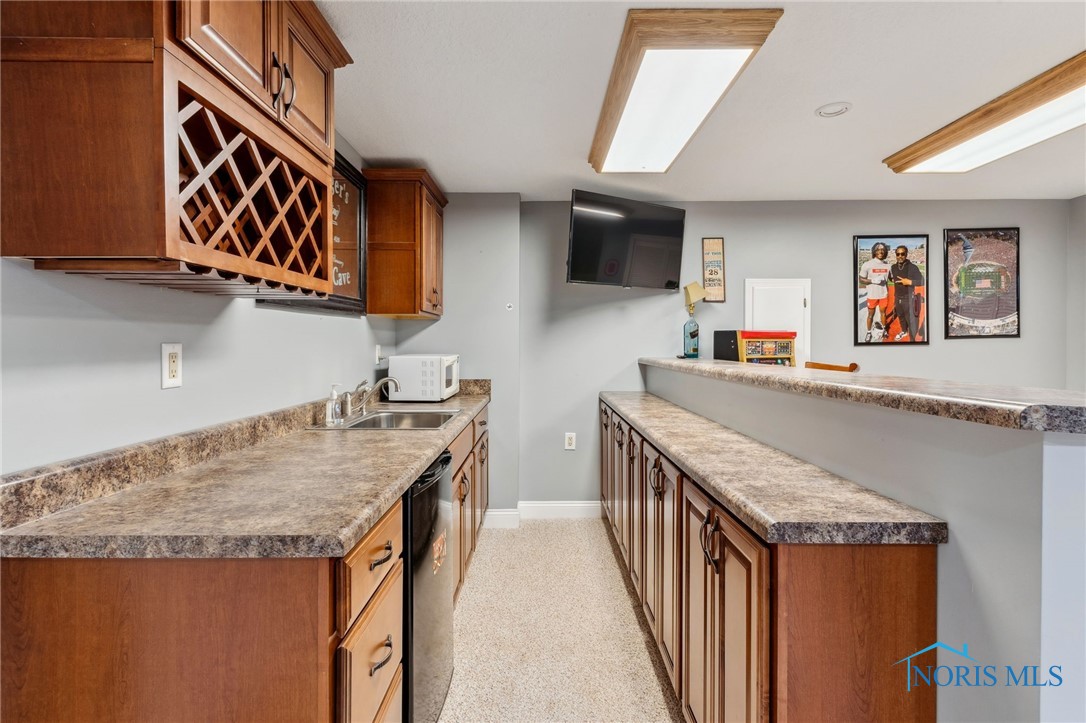 1612 Bay Hill Drive, Findlay, Ohio image 39