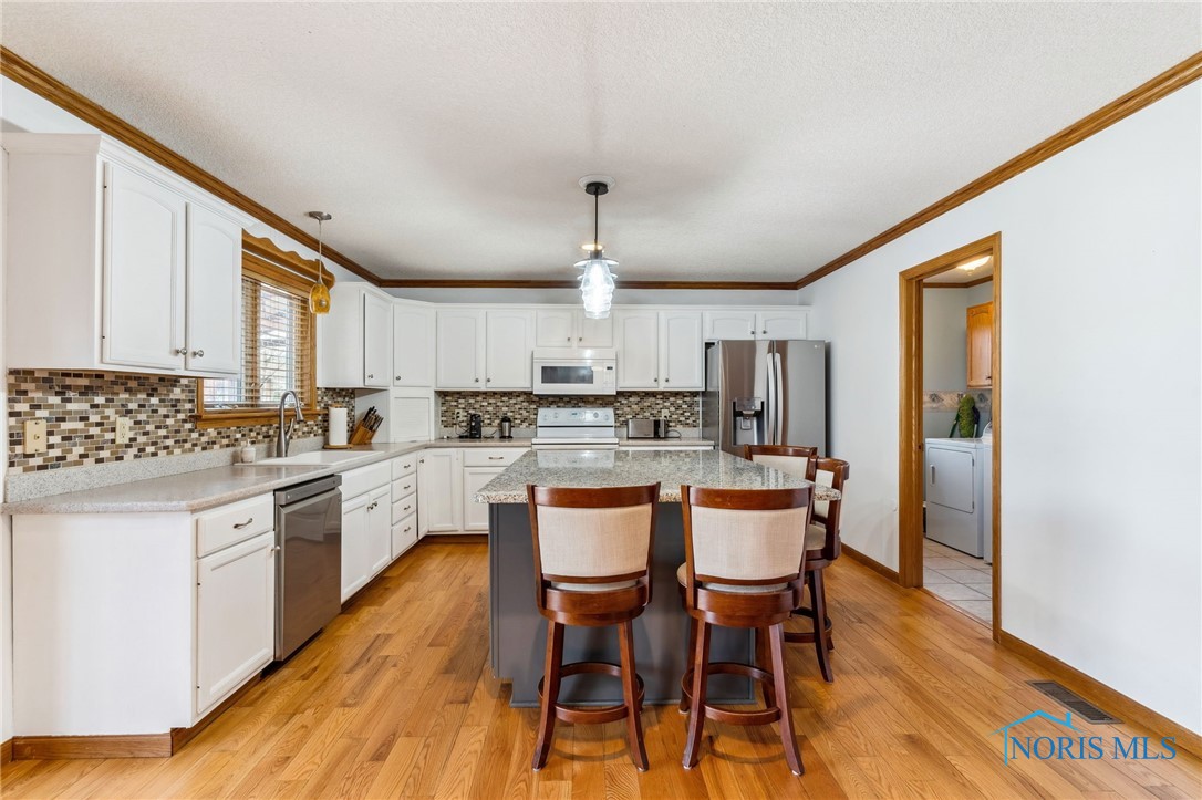 1612 Bay Hill Drive, Findlay, Ohio image 15