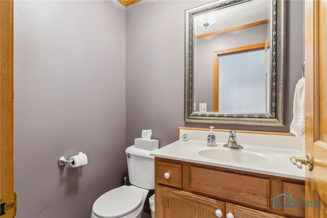 1612 Bay Hill Drive, Findlay, Ohio image 36