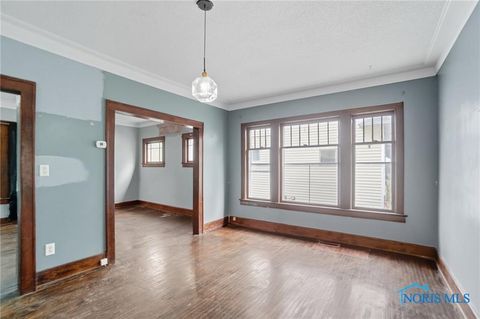 Tiny photo for 325 Greenlawn Avenue, Findlay, OH 45840 (MLS # 6136873)