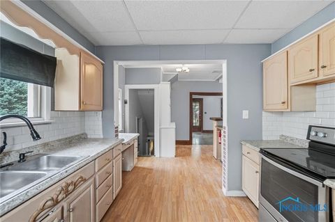 Tiny photo for 325 Greenlawn Avenue, Findlay, OH 45840 (MLS # 6136873)