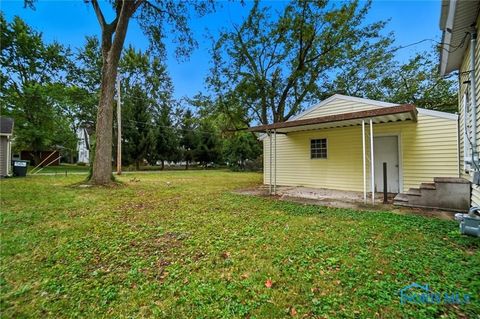 Tiny photo for 325 Greenlawn Avenue, Findlay, OH 45840 (MLS # 6136873)