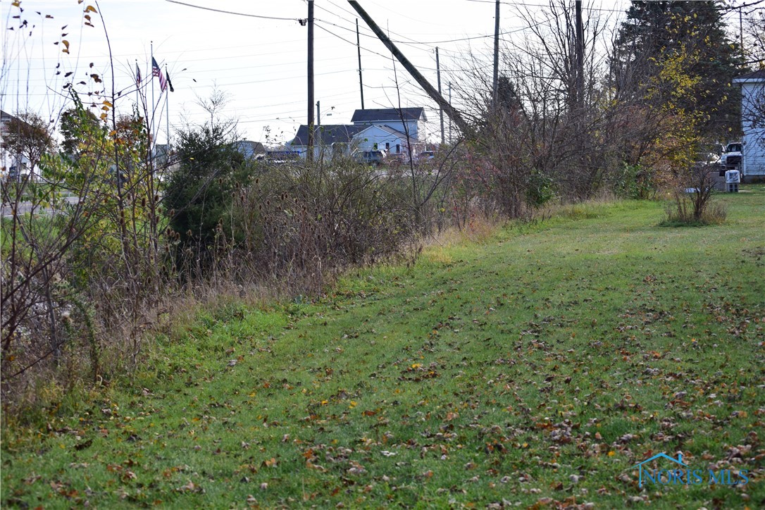 Wall Street, Tontogany, Ohio image 9