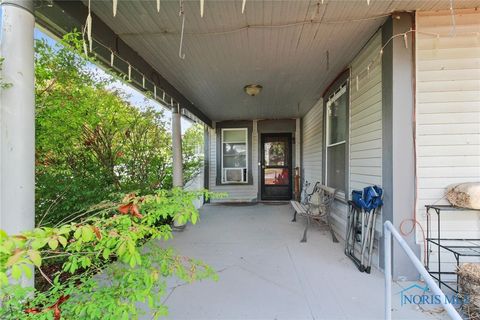Tiny photo for 18735 Main Street, Tontogany, OH 43565 (MLS # 6136190)