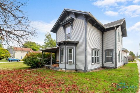 Tiny photo for 18735 Main Street, Tontogany, OH 43565 (MLS # 6136190)