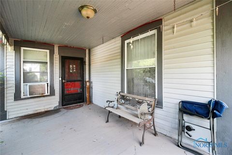 Tiny photo for 18735 Main Street, Tontogany, OH 43565 (MLS # 6136190)