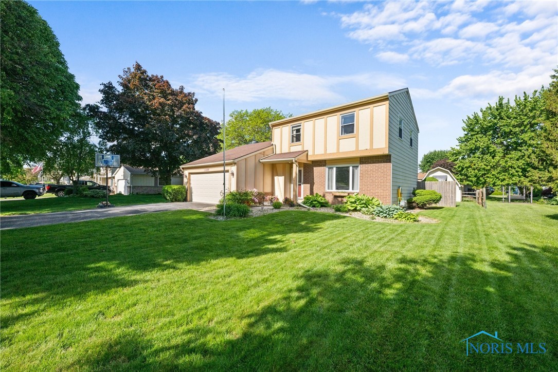 44 E Springwood Street, Oregon, Ohio image 2