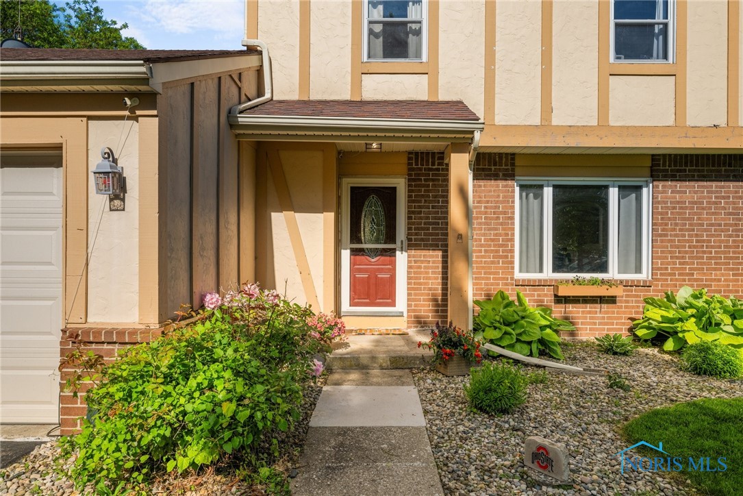 44 E Springwood Street, Oregon, Ohio image 3