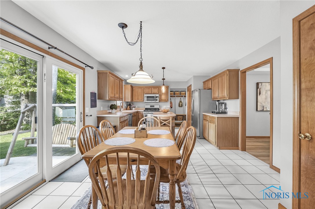 8225 Hidden Forest Drive, Holland, Ohio image 15