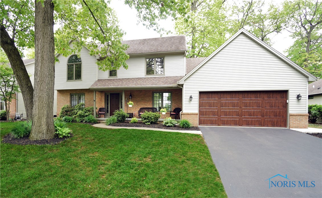 8225 Hidden Forest Drive, Holland, Ohio image 1
