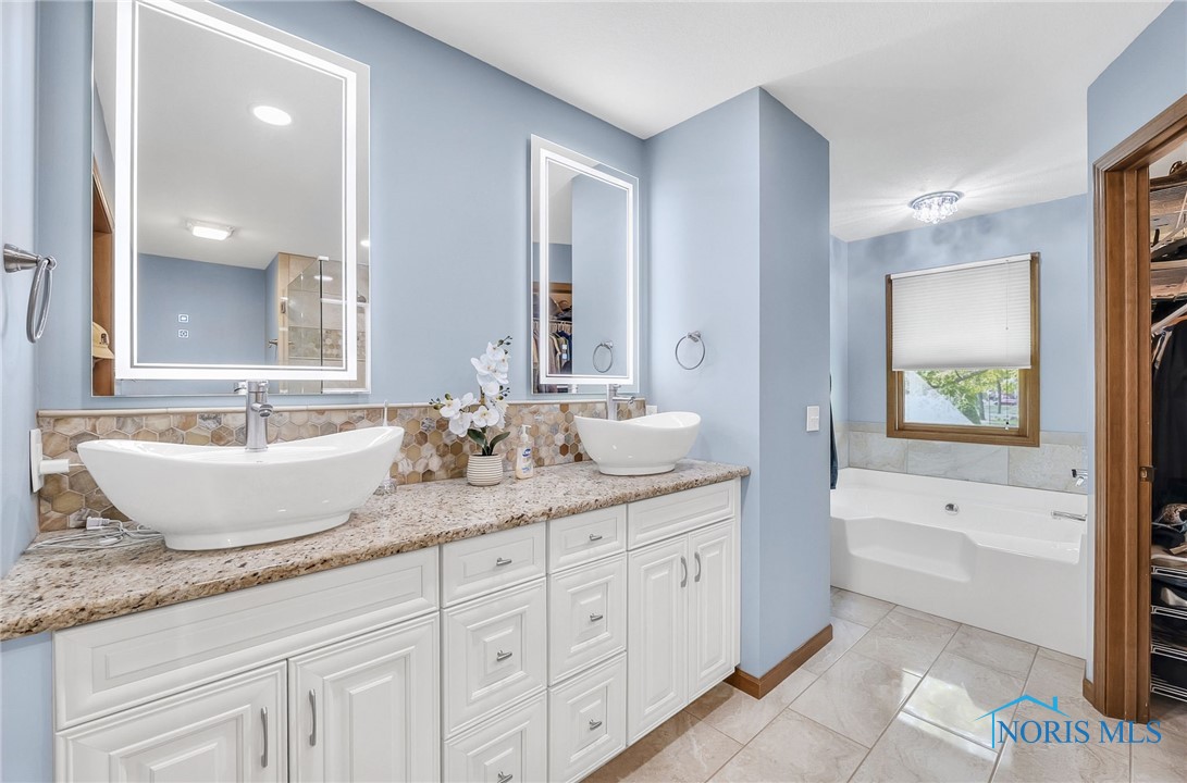 8225 Hidden Forest Drive, Holland, Ohio image 24