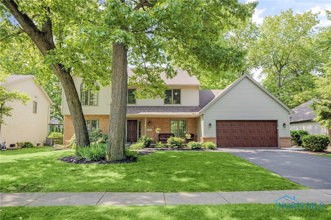 8225 Hidden Forest Drive, Holland, Ohio image 2