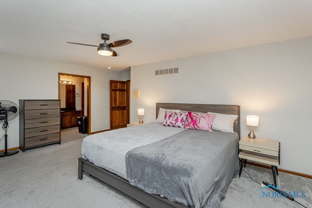 7040 Regents Park Boulevard, Toledo, Ohio image 22