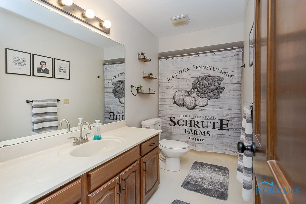7040 Regents Park Boulevard, Toledo, Ohio image 31