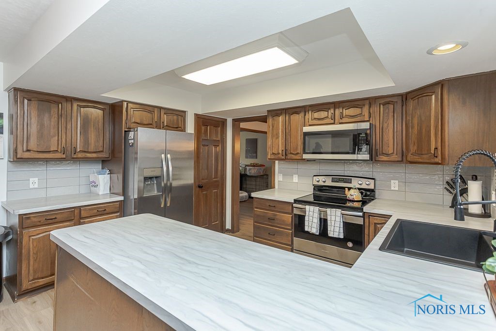 7040 Regents Park Boulevard, Toledo, Ohio image 11