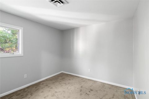 Tiny photo for 1902 Queenswood Drive #U7, Findlay, OH 45840 (MLS # 6136031)