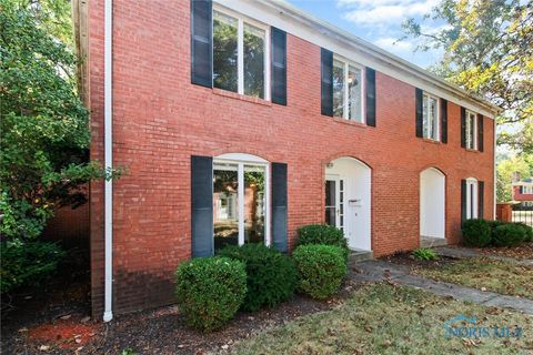 Tiny photo for 1902 Queenswood Drive #U7, Findlay, OH 45840 (MLS # 6136031)