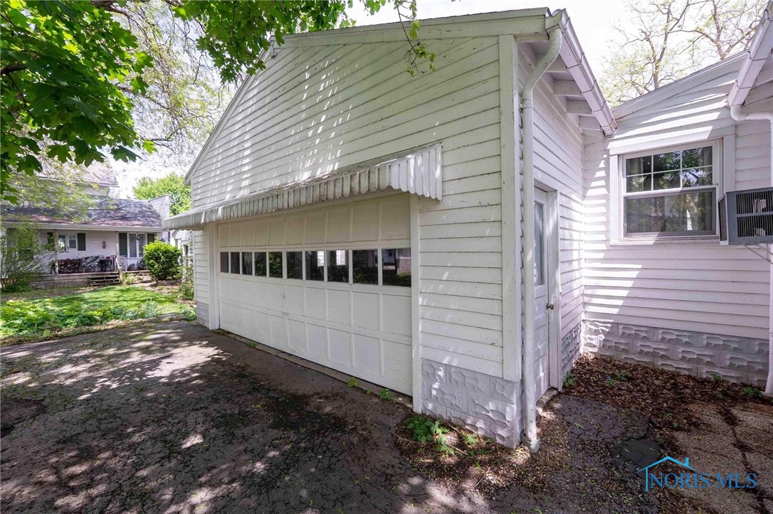 210 Lima Avenue, Findlay, Ohio image 6