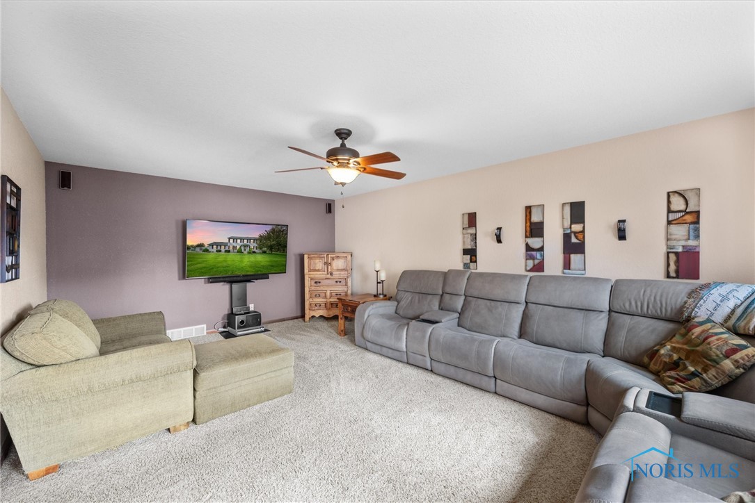 2359 Mckinley Drive, Perrysburg, Ohio image 22