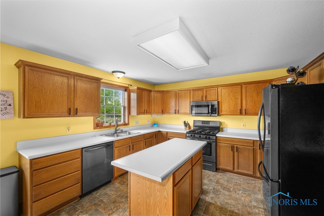 2359 Mckinley Drive, Perrysburg, Ohio image 18