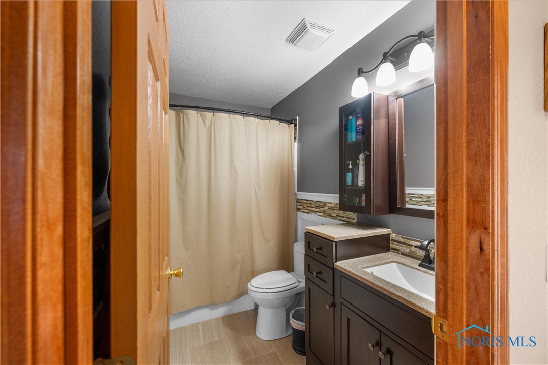 2359 Mckinley Drive, Perrysburg, Ohio image 28