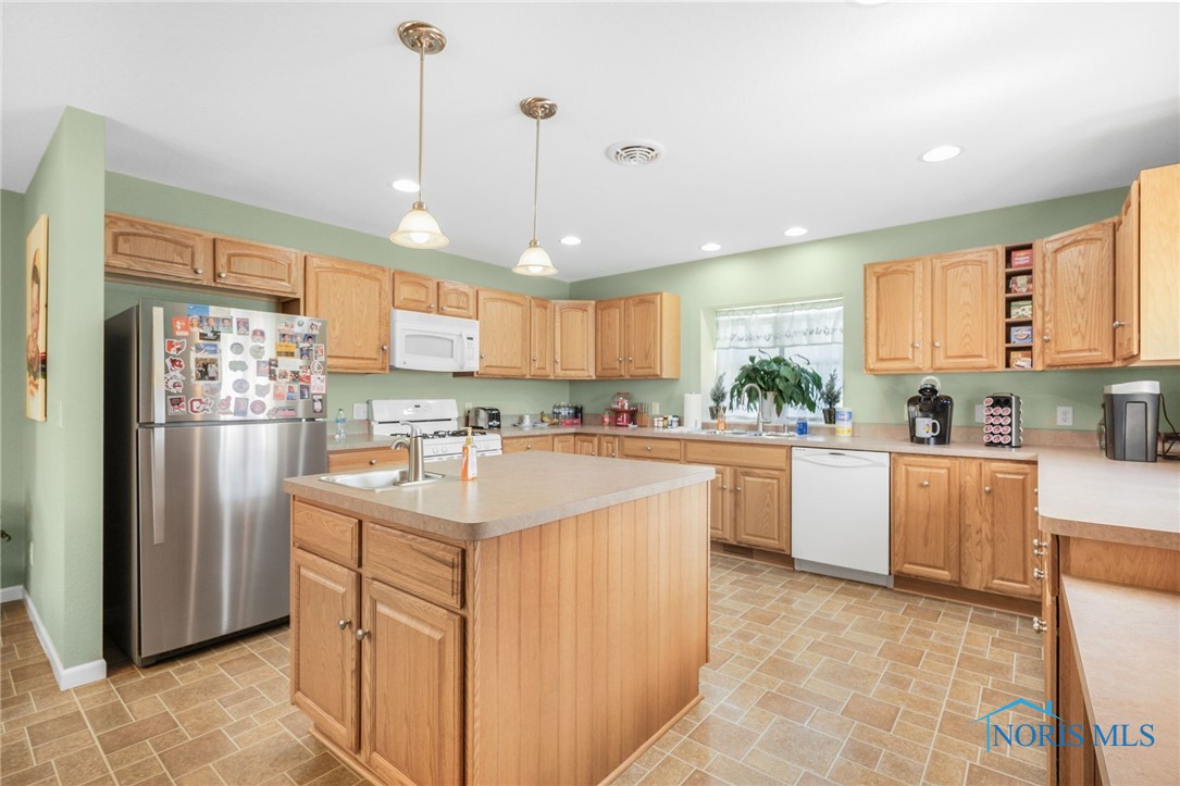 7254 Corduroy Road, Oregon, Ohio image 12