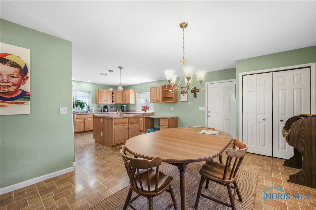 7254 Corduroy Road, Oregon, Ohio image 10