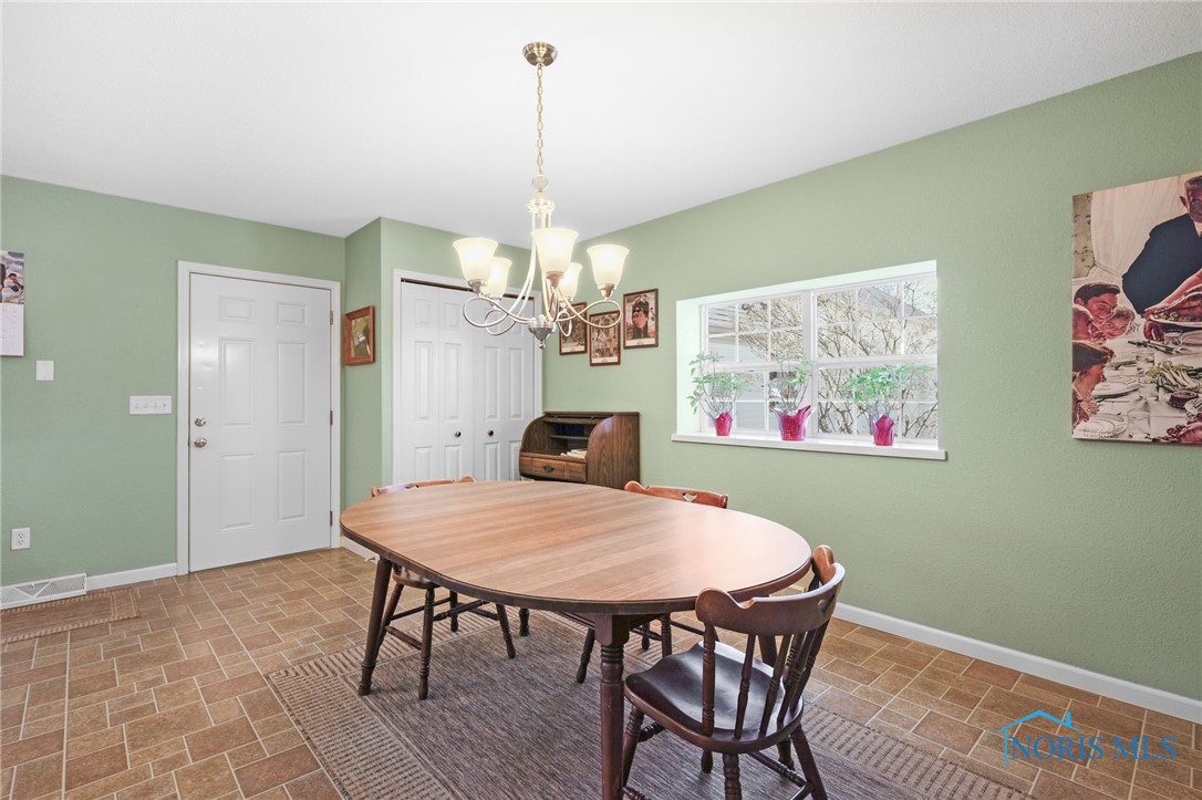 7254 Corduroy Road, Oregon, Ohio image 15