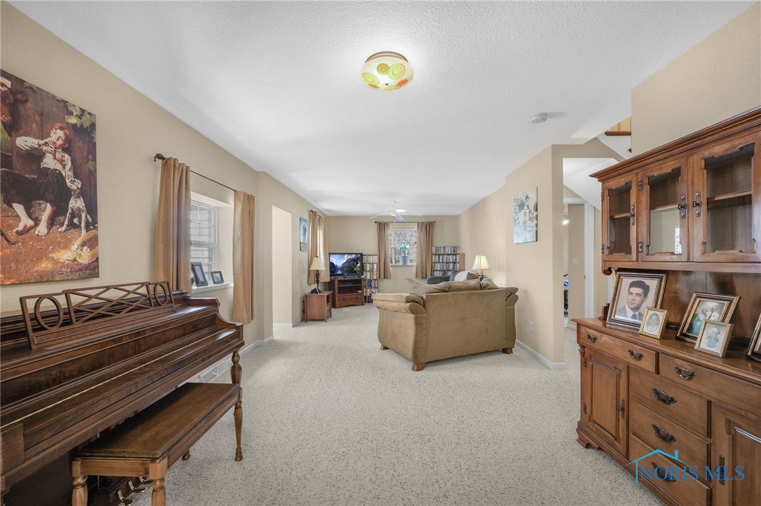 7254 Corduroy Road, Oregon, Ohio image 9