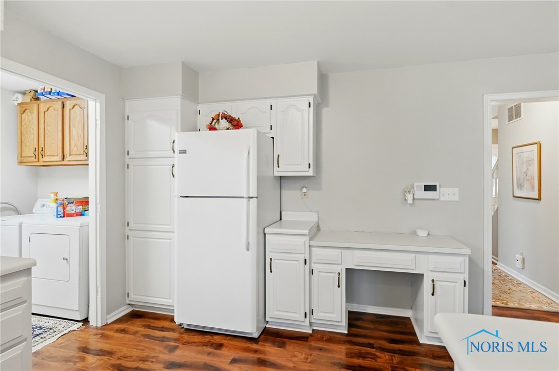 805 N Hill Trail, Findlay, Ohio image 13