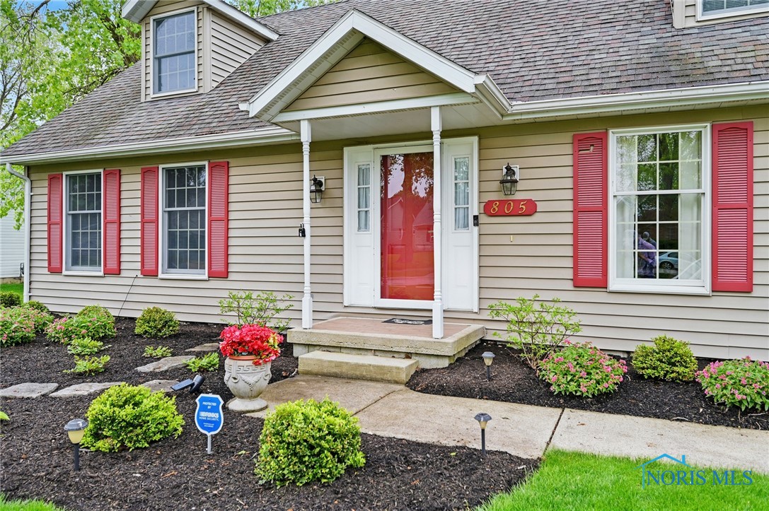 805 N Hill Trail, Findlay, Ohio image 1