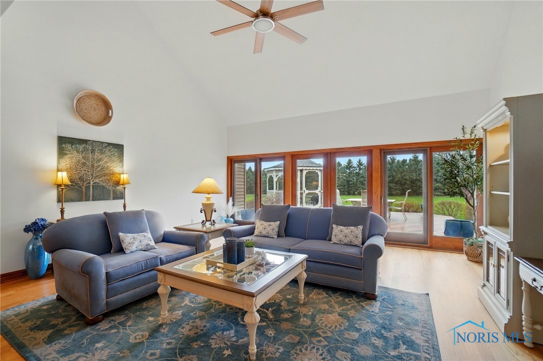 15211 Potter Road, Weston, Ohio image 8