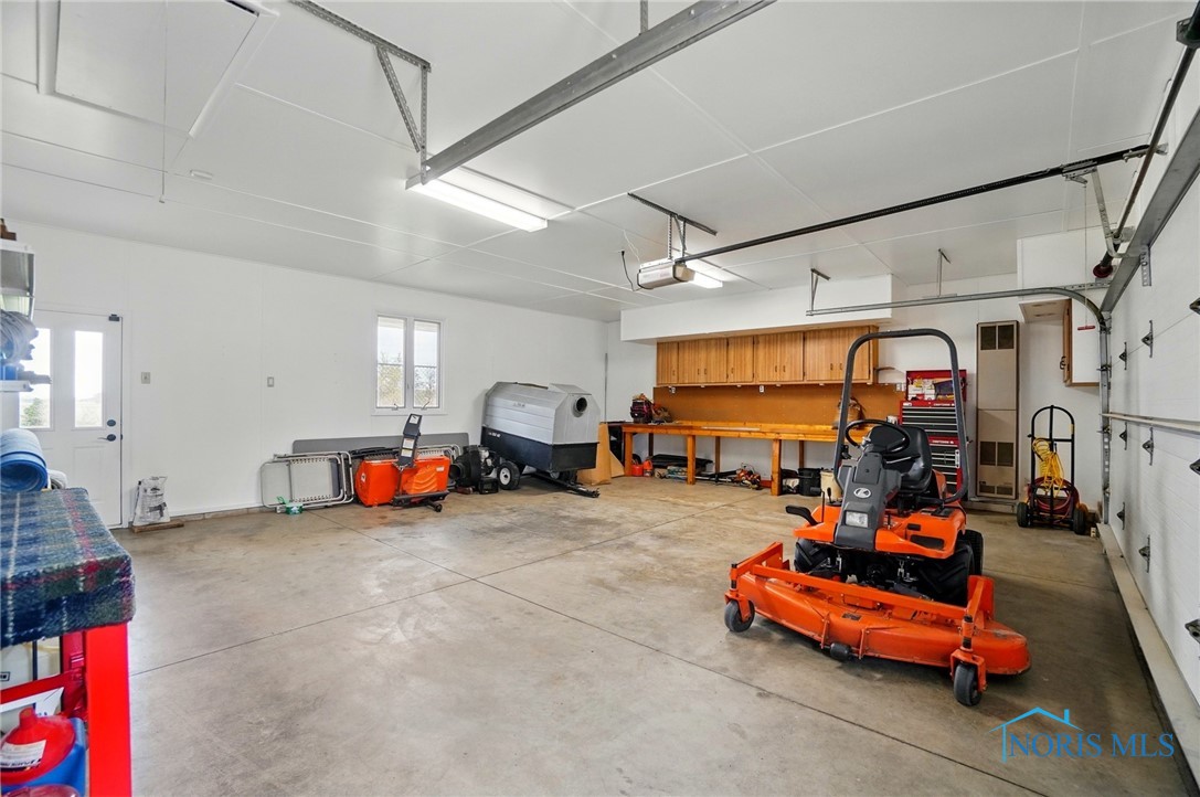 15211 Potter Road, Weston, Ohio image 39