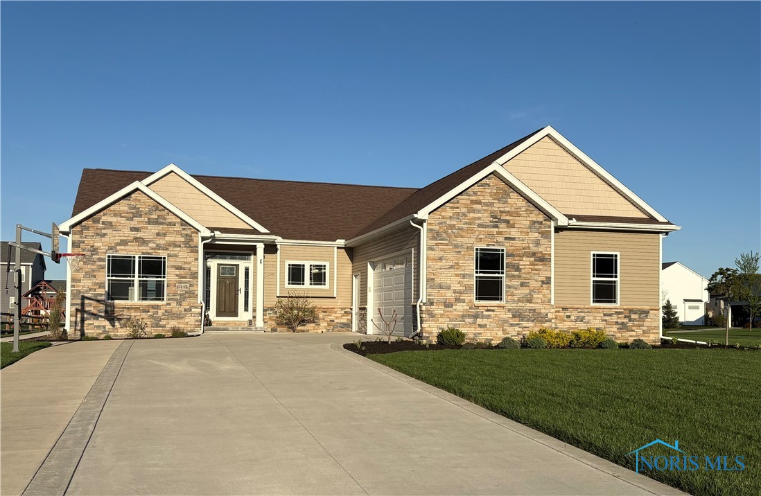 6435 Sydney Drive, Whitehouse, Ohio image 3