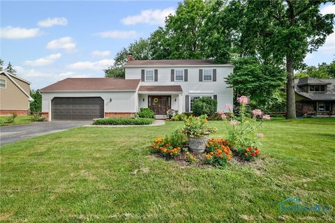 Photo of 920 Bexley Drive, Perrysburg, OH 43551 (MLS # 6134040)