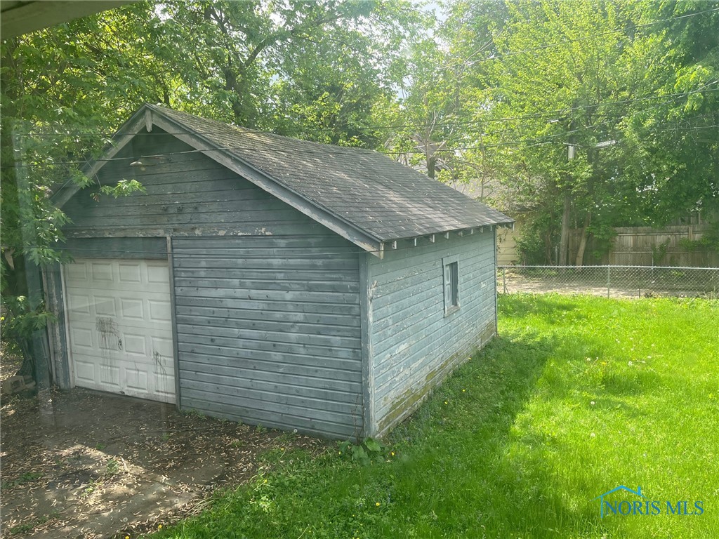 858 Ogden Avenue, Toledo, Ohio image 14