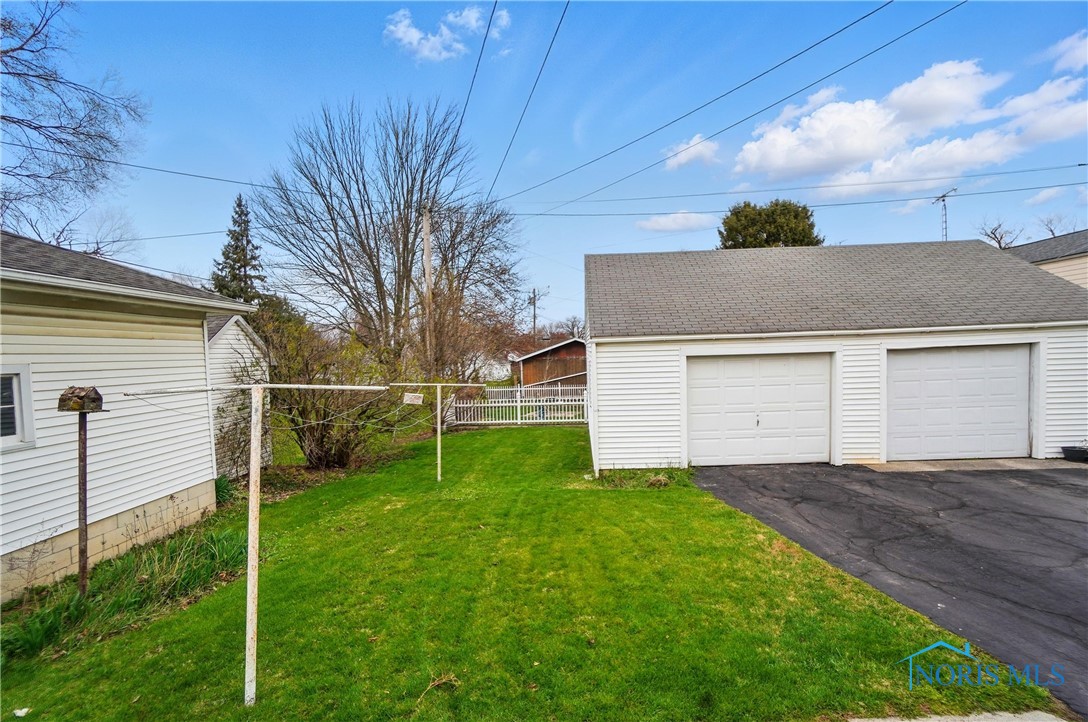 806 W Tiffin Street, Fostoria, Ohio image 24