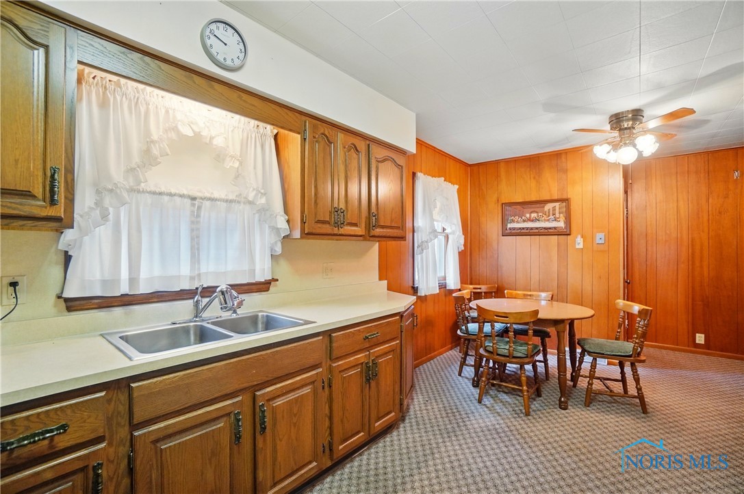 806 W Tiffin Street, Fostoria, Ohio image 12