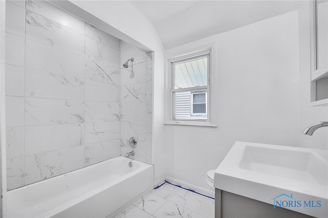 345 W Manhattan Boulevard, Toledo, Ohio image 17