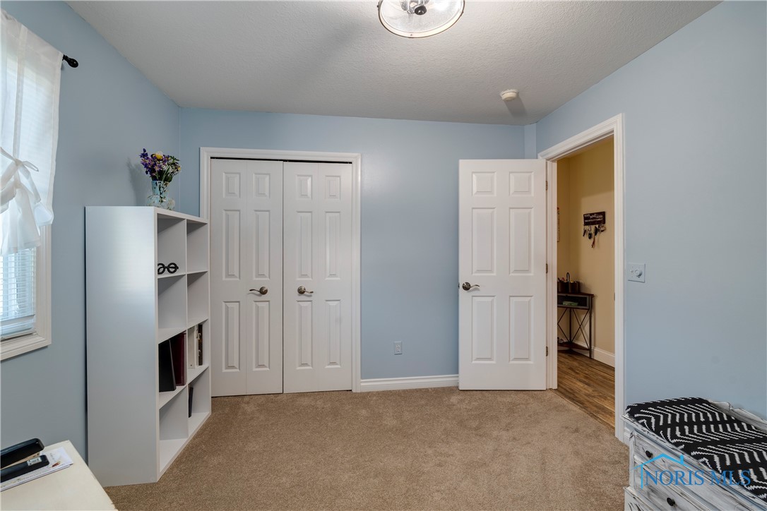 2044 Silverpine Court, Toledo, Ohio image 27