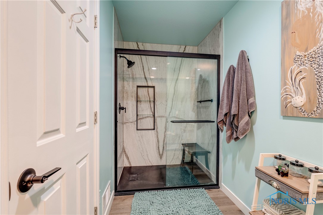2044 Silverpine Court, Toledo, Ohio image 14