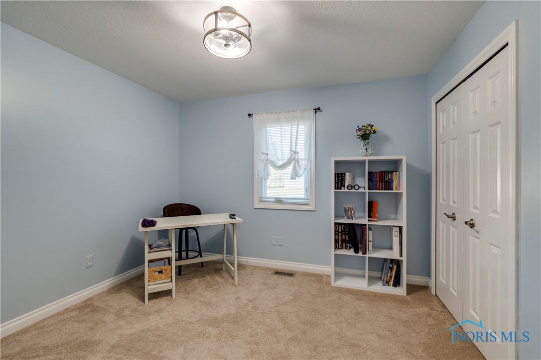 2044 Silverpine Court, Toledo, Ohio image 26