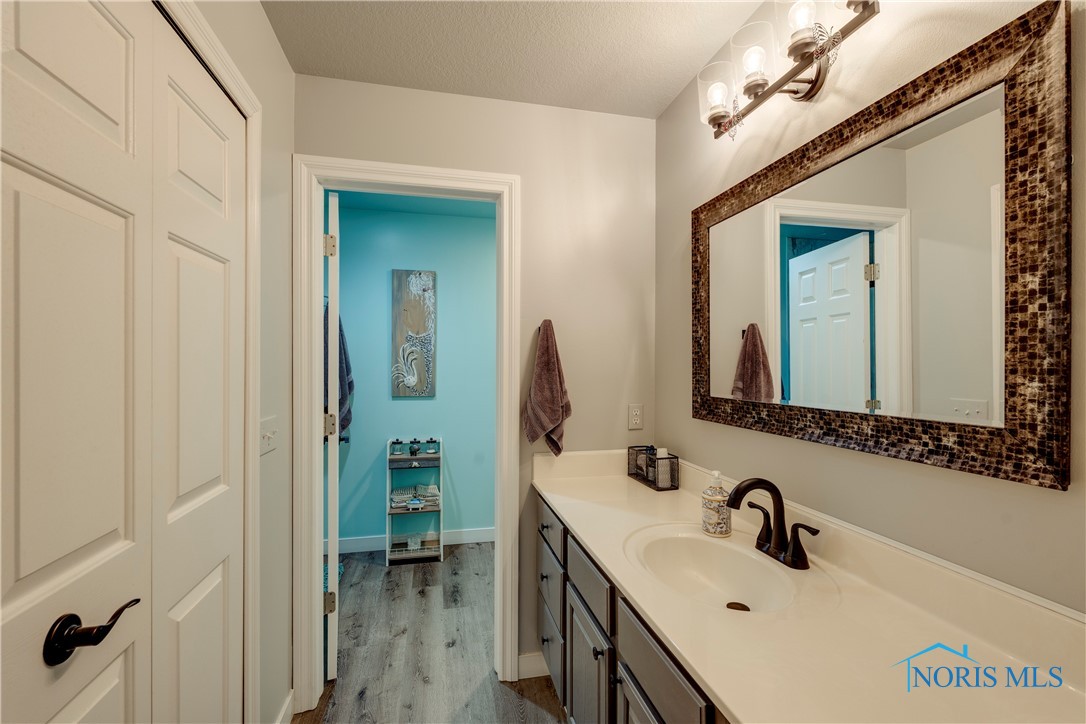 2044 Silverpine Court, Toledo, Ohio image 13