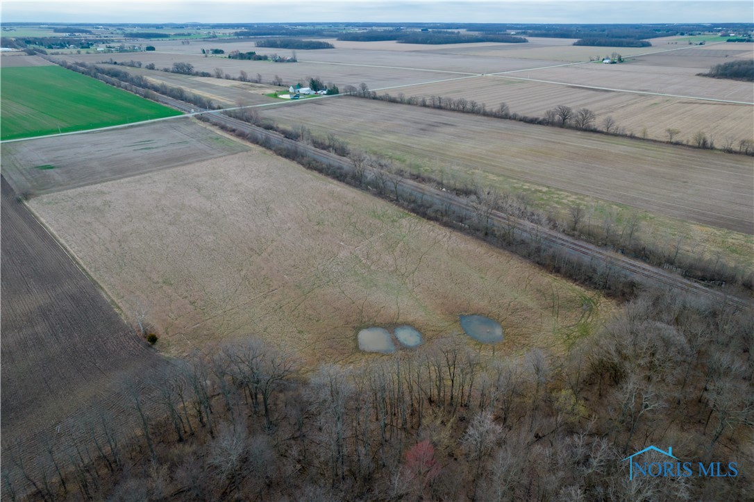 Eagleville Road, North Baltimore, Ohio image 6