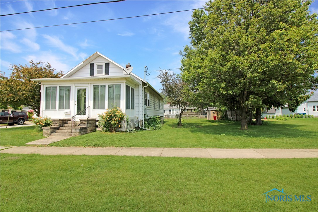 1201 E 3rd Street, Port Clinton, Ohio image 3