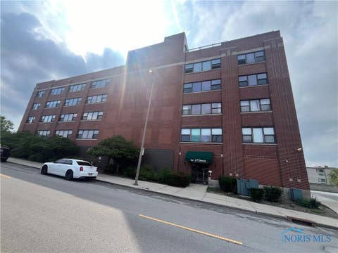 Photo for 110 Ottawa Street 4E
