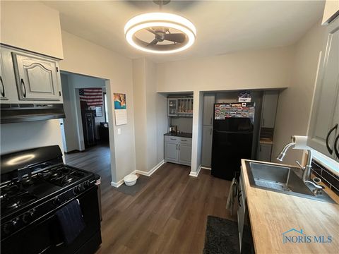 Tiny photo for 605 Waverly Avenue, Toledo, OH 43607 (MLS # 6136895)